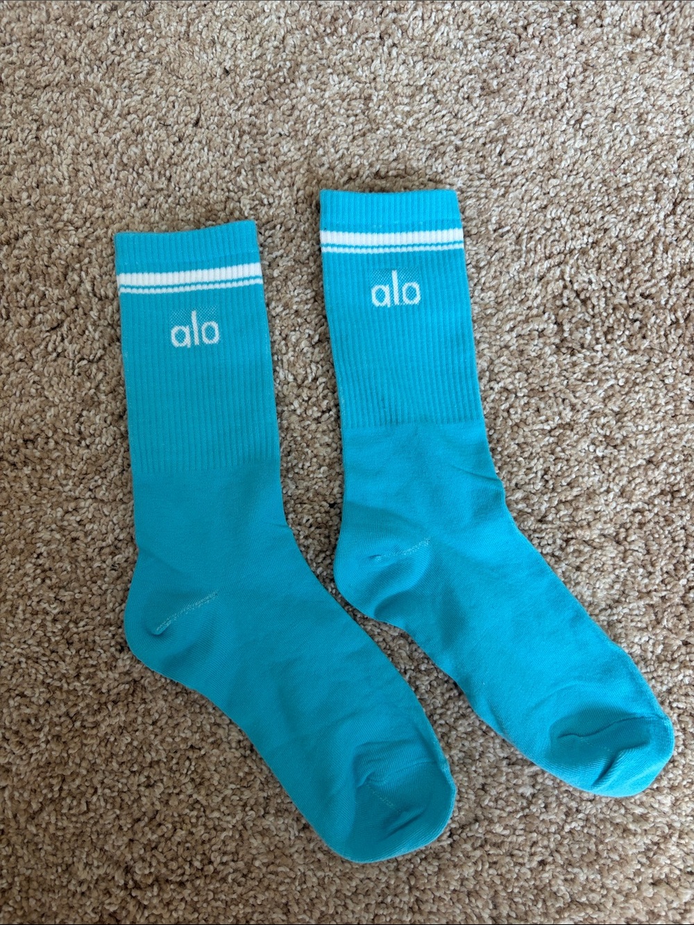 ALO Yoga Turquoise Athletic Crew Socks